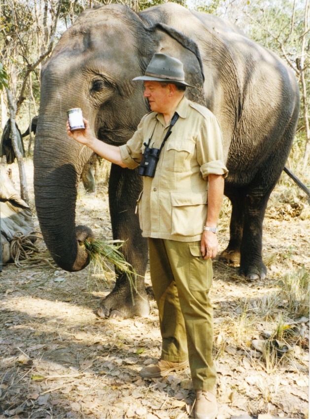 blashford-snell-with-haggis-and-elephant-02_850