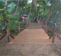 2015_July_Osa_Peninsula_footbridge